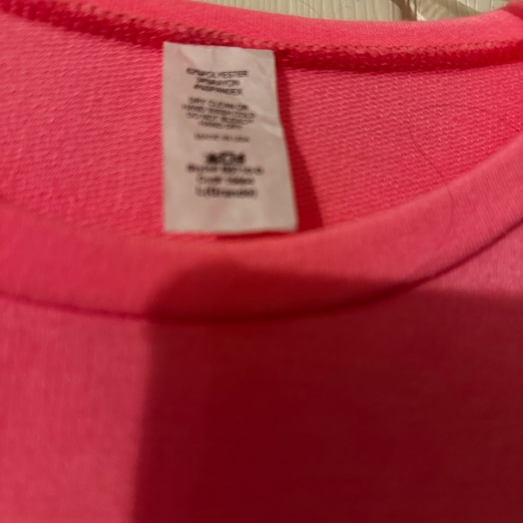 Vet cute tunic style top. - Picture 5 of 5